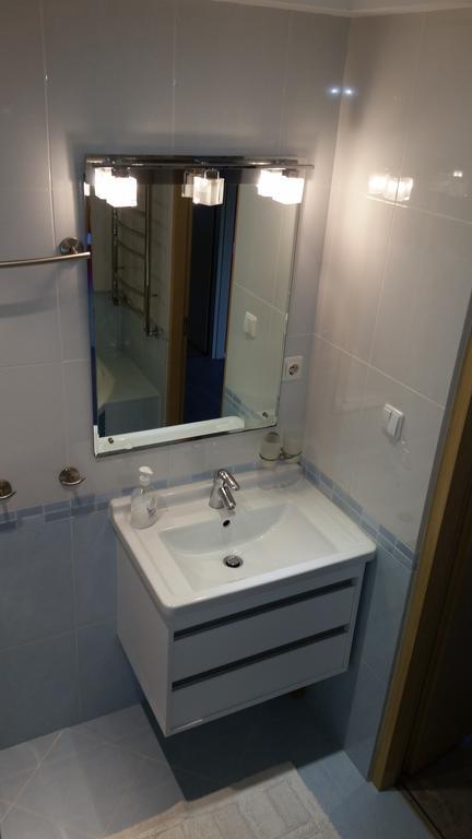 Family Apartment Nida Luaran gambar