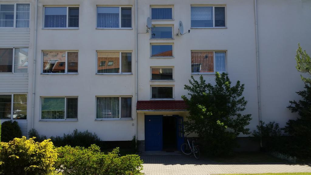 Family Apartment Nida Luaran gambar