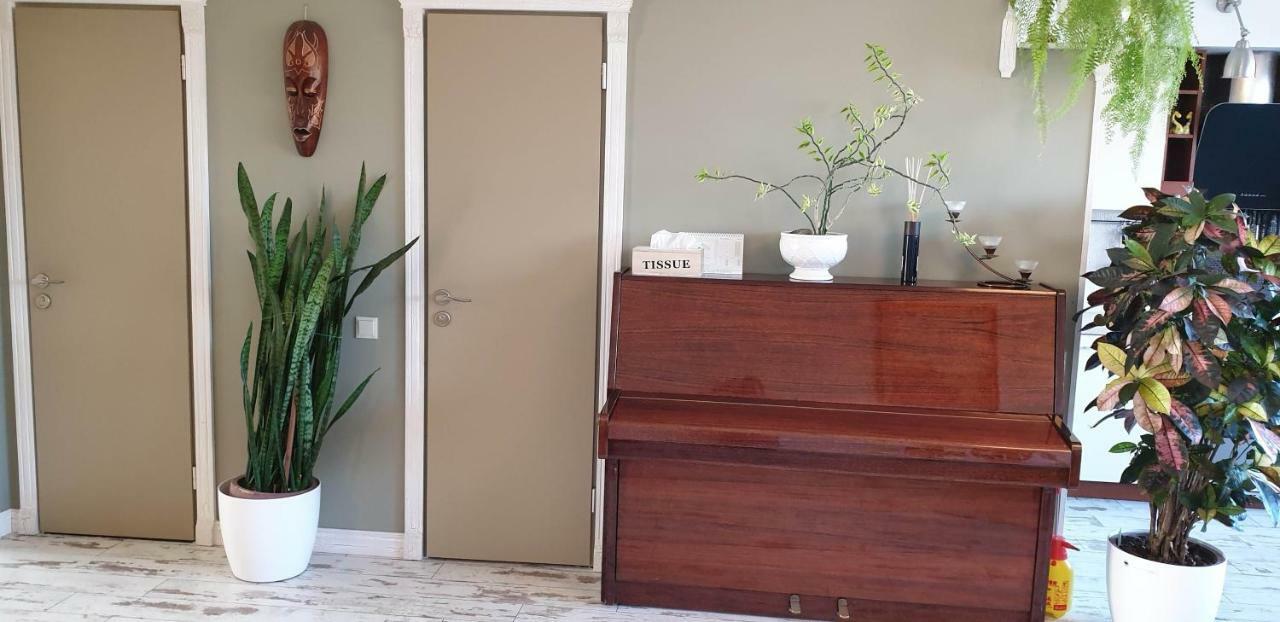 Family Apartment Nida Luaran gambar